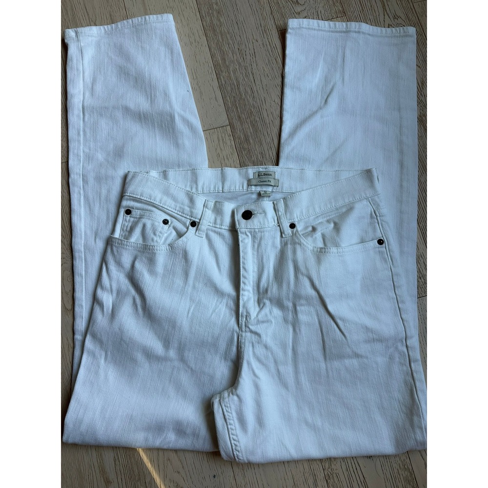 LL Bean Classic Fit Straight Leg Jeans White Denim Womens Size 12 MT High Rise